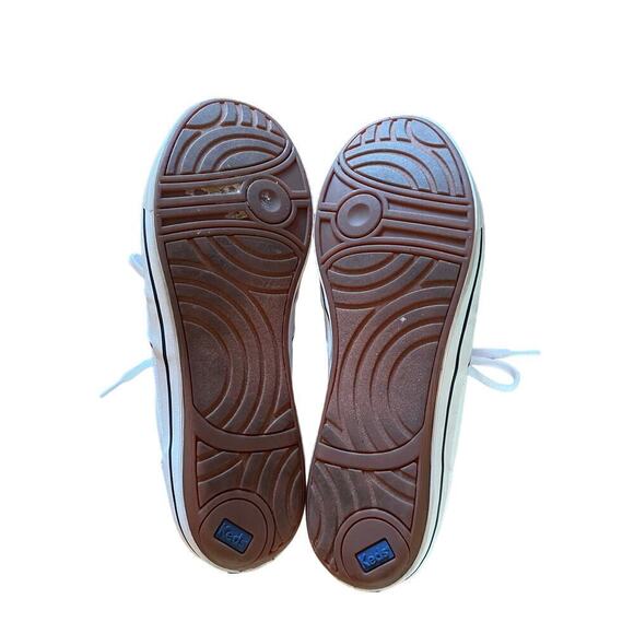 Keds women's white lace up sneaker/shoe. Craze II White. Size 10W. w/box. - Picture 4 of 5